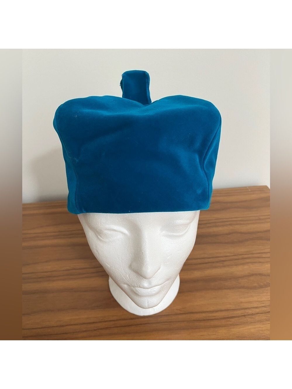 VINTAGE Jerry Yates Montreal Blue Velvet Hat Square Shape 50's 60's Chic Lady - Picture 1 of 15